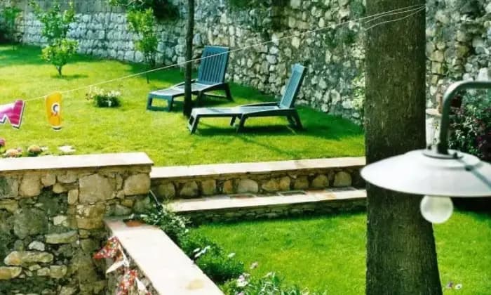 Rexer-San-Lorenzello-Ampio-appartamento-con-giardino-in-palazzo-storico-ALTRO