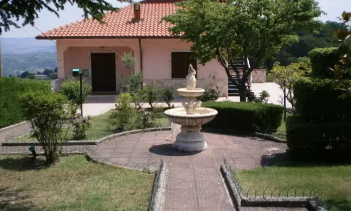 Rexer-Montemarano-Villa-bifamiliare-Contrada-Benifico-Montemarano-GIARDINO