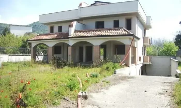 Rexer-Monteforte-Irpino-Villa-in-Vendita-in-Via-Nazionale-ALTRO