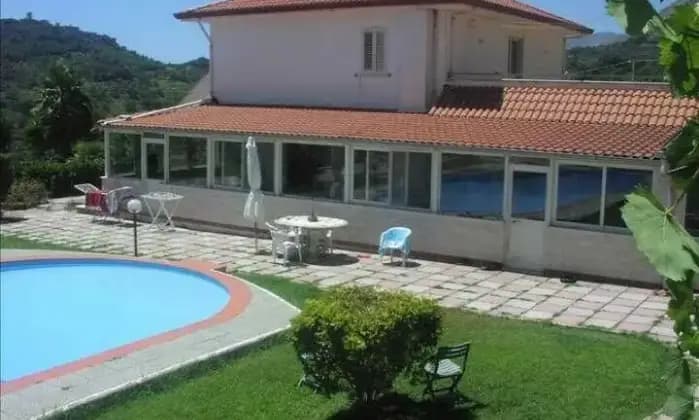 Rexer-Formia-Villa-con-piscina-e-giardino-ALTRO