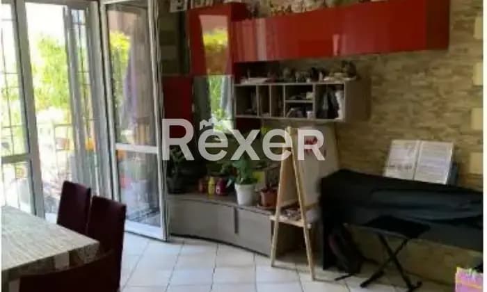 Rexer-Broni-Trilocale-in-vendita-in-via-Circonvallazione-a-Broni-SALONE