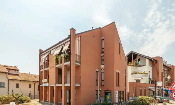 Rexer-Borgaro-Torinese-Alloggio-signorile-in-condominio-recente-ALTRO