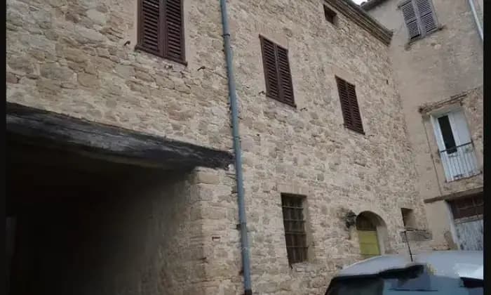 Rexer-Cingoli-Vendesi-casa-in-pietra-in-Localit-S-Venanzo-a-Cingoli-MC-ALTRO