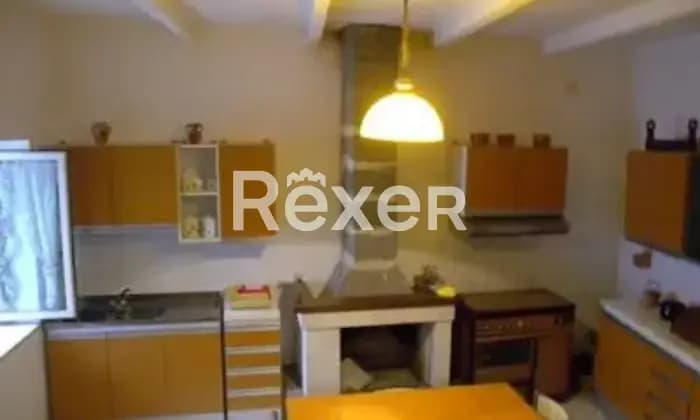 Rexer-Picinisco-Appartamento-utile-anche-come-BB-CUCINA
