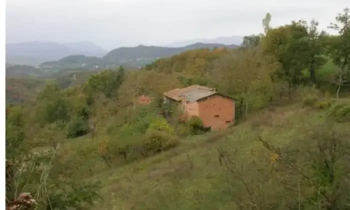 Rexer-Castelnovo-n-Monti-Rustico-in-vendita-in-via-Fola-Castelnovo-Ne-Monti-ALTRO