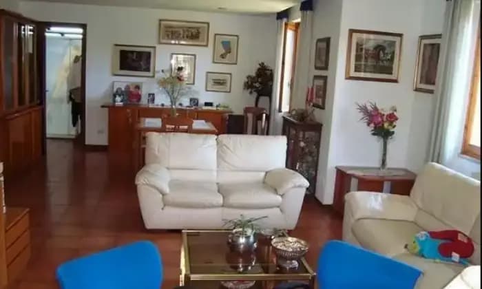 Rexer-Sabaudia-Villa-unifamiliare-in-vendita-in-Viale-delle-Camelie-a-Sabaudia-Salone