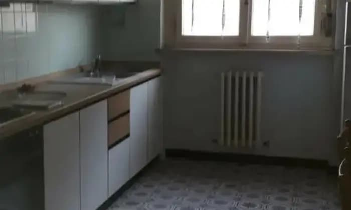 Rexer-Carbonara-Scrivia-Vendesi-appartamento-panoramico-a-Carbonara-Scrivia-AL-Cucina