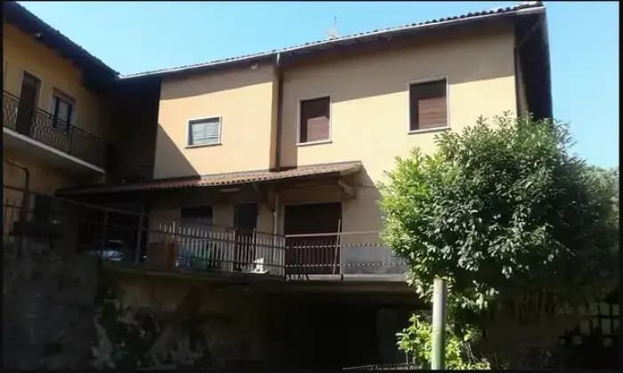 Rexer-Vallio-Terme-Casa-indipendente-in-vendita-in-via-Bernasino-a-Vallio-Terme-Giardino