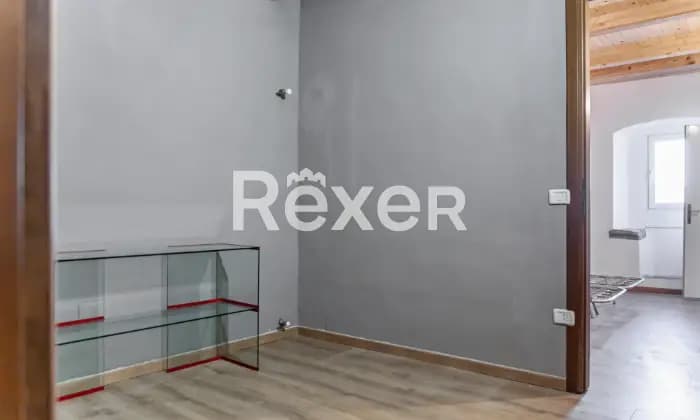 Rexer-Grizzana-Morandi-Grazioso-appartamento-cieloterra-su-tre-livelli-in-antico-edificio-CAMERA-DA-LETTO