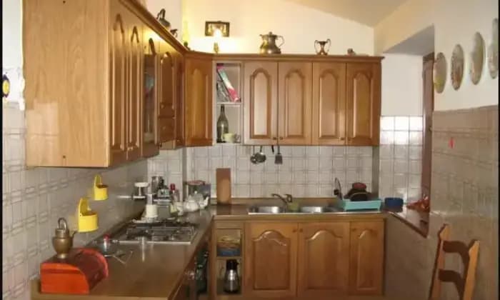 Rexer-Minucciano-Casa-in-vendita-in-via-Vinacciara-a-Minucciano-Cucina