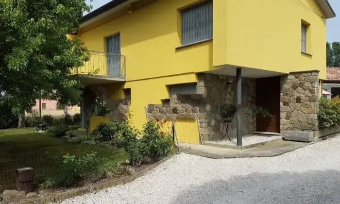Rexer-Brescello-Villa-unifamiliare-Strada-Bassa-per-Boretto-Centro-Brescello-Terrazzo