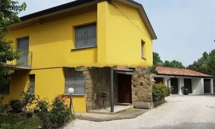 Rexer-Brescello-Villa-unifamiliare-Strada-Bassa-per-Boretto-Centro-Brescello-Terrazzo