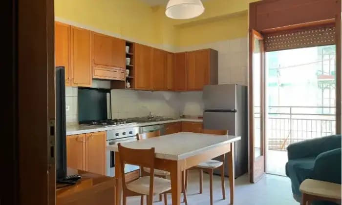 Rexer-Potenza-Vendesi-appartamento-in-Discesa-San-Gerardo-a-Potenza-Cucina