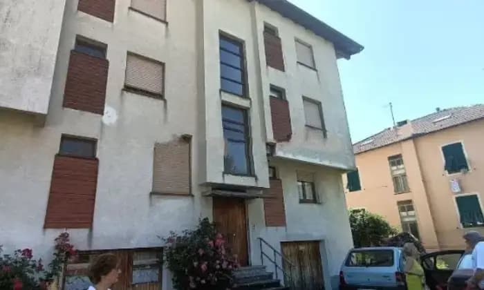Rexer-Santo-Stefano-dAveto-Vendesi-appartamento-in-via-Guglielmo-Marconi-a-Santo-Stefano-dAveto-Garage