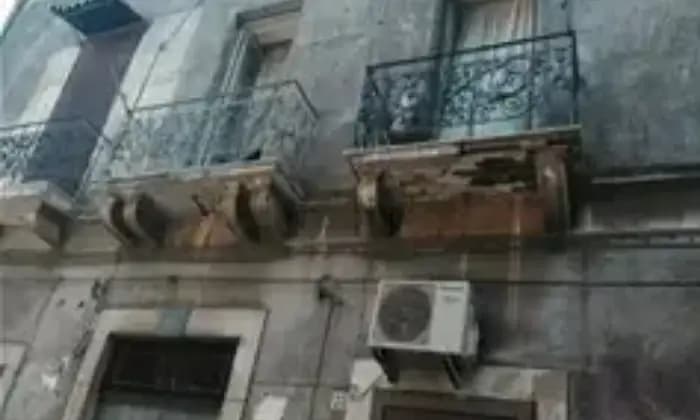 Rexer-Catania-Appartamento-pi-ammezzato-semindipendente-Balcone