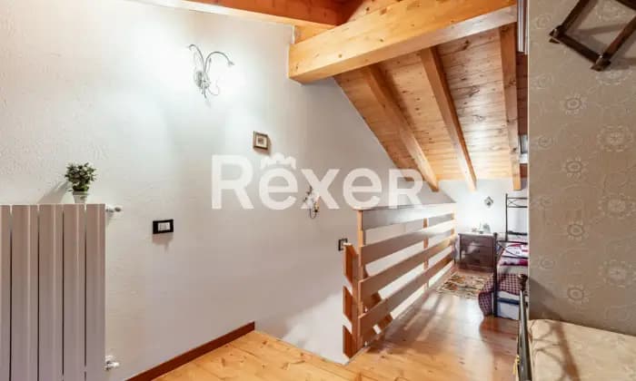 Rexer-Roncola-Appartamento-accogliente-con-vista-sulla-vallata-CAMERA-DA-LETTO