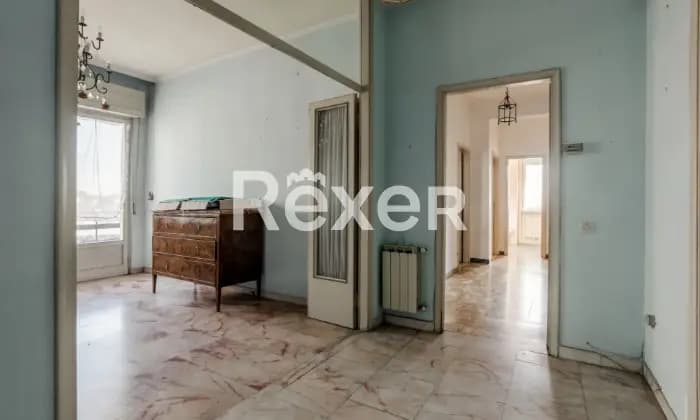 Rexer-Lucca-Lucca-ampio-e-luminoso-appartamento-in-zona-signorile-SALONE