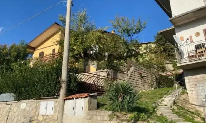 Rexer-Tagliacozzo-Bilocale-in-vendita-in-strada-Vicinale-Gallo-Terrazzo
