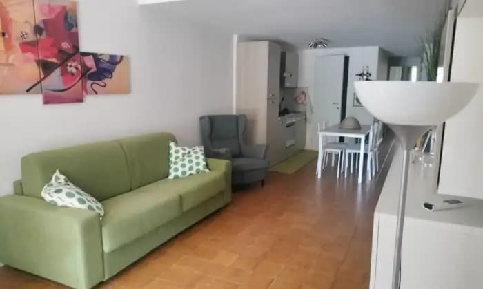 Rexer-Follonica-Appartamento-con-vista-mare-in-vendita-in-via-dei-Pini-a-Follonica-Salone
