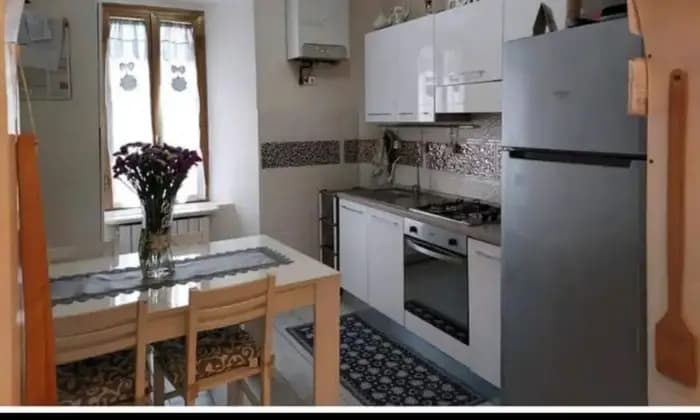 Rexer-Castelnuovo-di-Garfagnana-Appartamento-in-vendita-Cucina