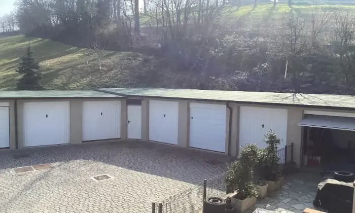 Rexer-Gazzola-Trilocale-in-vendita-in-via-del-Borgo-momeliano-val-luretta-Garage