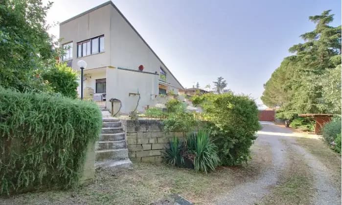 Rexer-Piegaro-Villa-in-vendita-in-via-Ernesto-Guevara-Giardino