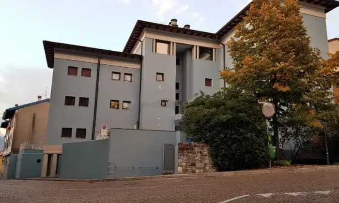 Rexer-Gemona-del-Friuli-Appartamento-in-vendita-in-via-della-Cella-Giardino