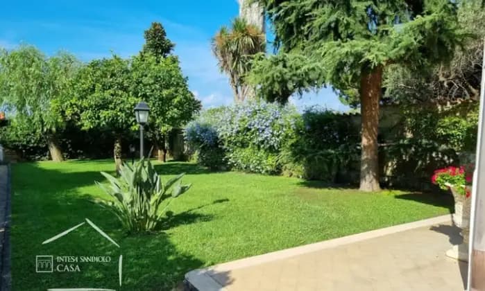 Rexer-Ardea-Ardea-via-Pratica-di-Mare-Villa-bifamiliare-con-giardino-di-mq-e-box-auto-mq-Giardino
