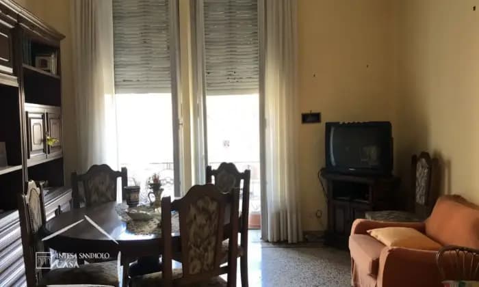 Rexer-Alessandria-Appartamento-in-edificio-depoca-con-solaio-e-cantina-Salone