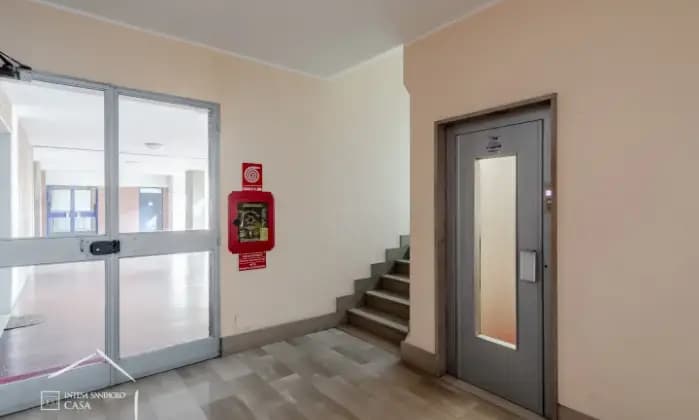 Rexer-Torino-NUDA-PROPRIETA-Quadrilocale-con-ascensore-Altro
