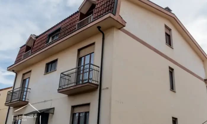 Rexer-Nichelino-Casa-indipendente-composta-da-tre-appartamenti-oltre-al-cortile-privato-e-due-box-auto-Terrazzo