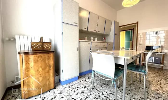 Rexer-Mozzo-Mozzo-via-Lecco-Appartamento-mq-con-terrazzo-box-auto-singolo-e-solaio-Cucina