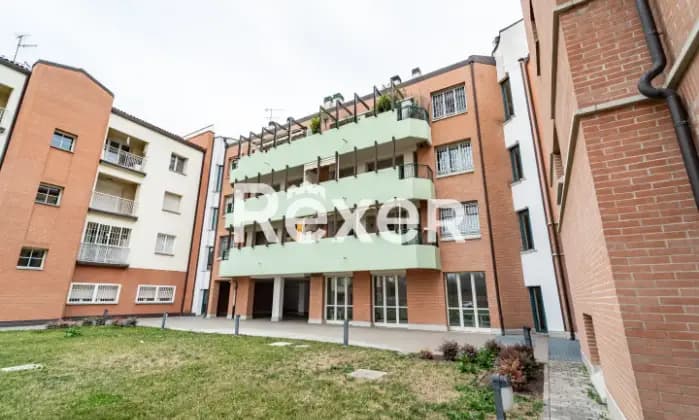 Rexer-Bologna-Appartamento-mq-con-terrazzo-possibilit-acquisto-garage-Giardino