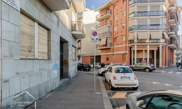 Rexer-Torino-Appartamento-primo-piano-mq-con-cantina-Terrazzo