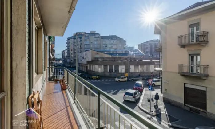 Rexer-Torino-Appartamento-primo-piano-mq-con-cantina-Terrazzo