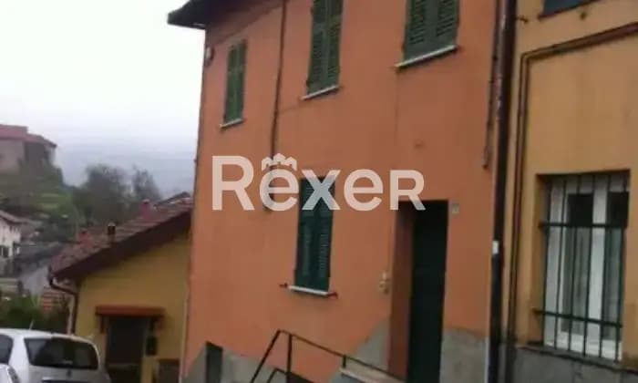 Rexer-Montoggio-Appartamento-in-contesto-bi-familiare-al-primo-piano-con-solaio-Altro