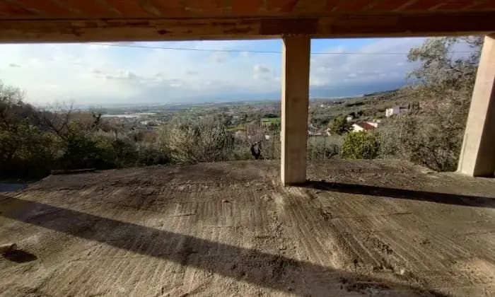 Rexer-Albanella-Rustico-in-costruzione-con-ampio-terreno-panoramico-Altro