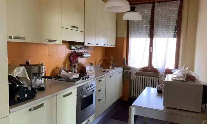Rexer-Pesaro-Appartamento-in-vendita-in-via-Roma-Piagge-Terre-Roveresche-Cucina
