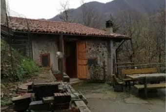 Rexer-Vestone-Vendesi-Propriet-rustica-in-vendita-in-via-Chiese-a-Vestone-Terrazzo