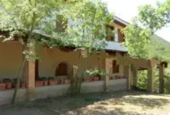 Rexer-Fabriano-Villa-in-vendita-a-Piano-Terrazzo