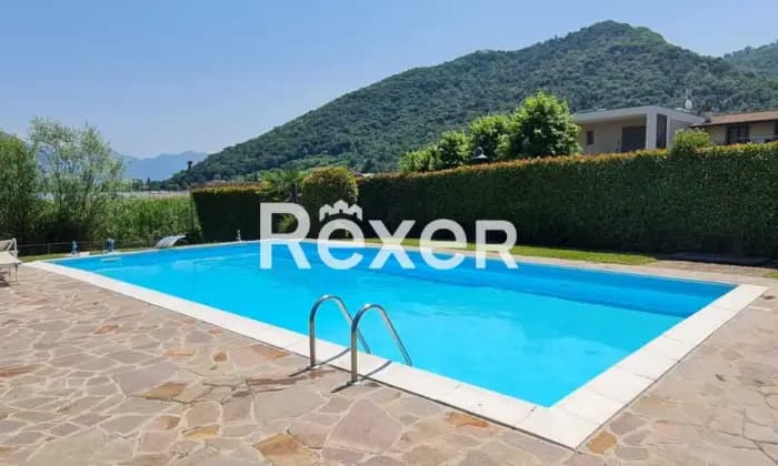 Rexer-Paratico-Trilocale-al-piano-primo-vista-lago-in-residence-con-piscina-Terrazzo