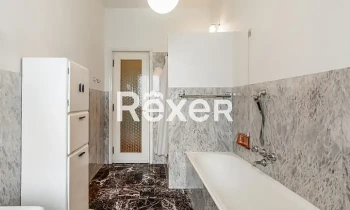 Rexer-Torino-Appartamento-mq-con-posto-auto-doppio-Bagno
