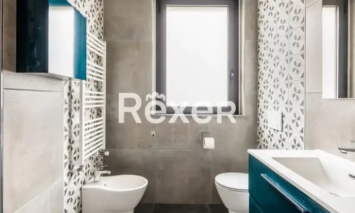 Rexer-Torino-Appartamento-composto-da-cinque-locali-con-terrazzo-Bagno