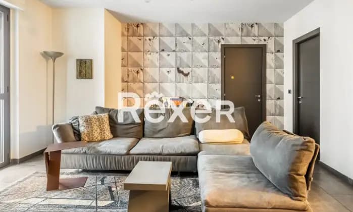 Rexer-Torino-Appartamento-composto-da-cinque-locali-con-terrazzo-Altro
