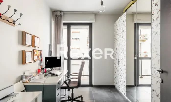 Rexer-Torino-Appartamento-composto-da-cinque-locali-con-terrazzo-Altro