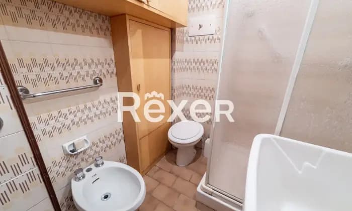 Rexer-Bologna-Appartamento-di-mq-con-due-camere-e-due-bagni-Bagno