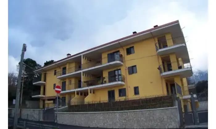 Rexer-Avellino-Appartamento-panoramico-in-Vendita-uso-investimento-affittata-sino-al-ALTRO