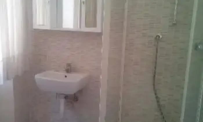 Rexer-Trieste-Appartamento-con-camere-e-bagni-BAGNO