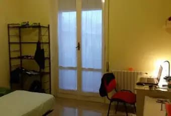 Rexer-Pescara-Luminoso-appartamento-mobiliato-Villa-Sabucchi-CAMERA-DA-LETTO