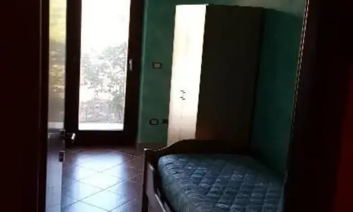 Rexer-LAquila-APPARTAMENTINO-IN-VILLA-BIFAMILIARE-CAMERA-DA-LETTO